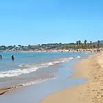 Le Cyrnos By Interhome Apartament Saint Aygulf