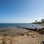 Le Cyrnos By Interhome Daire Saint Aygulf