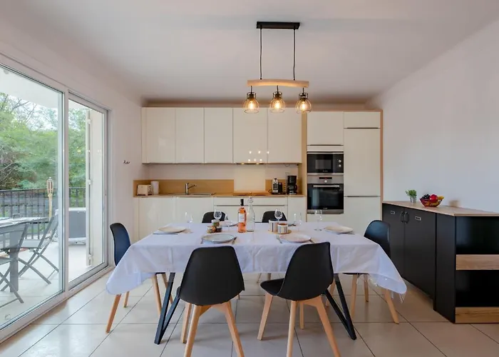 Le Cyrnos By Interhome Apartamento *